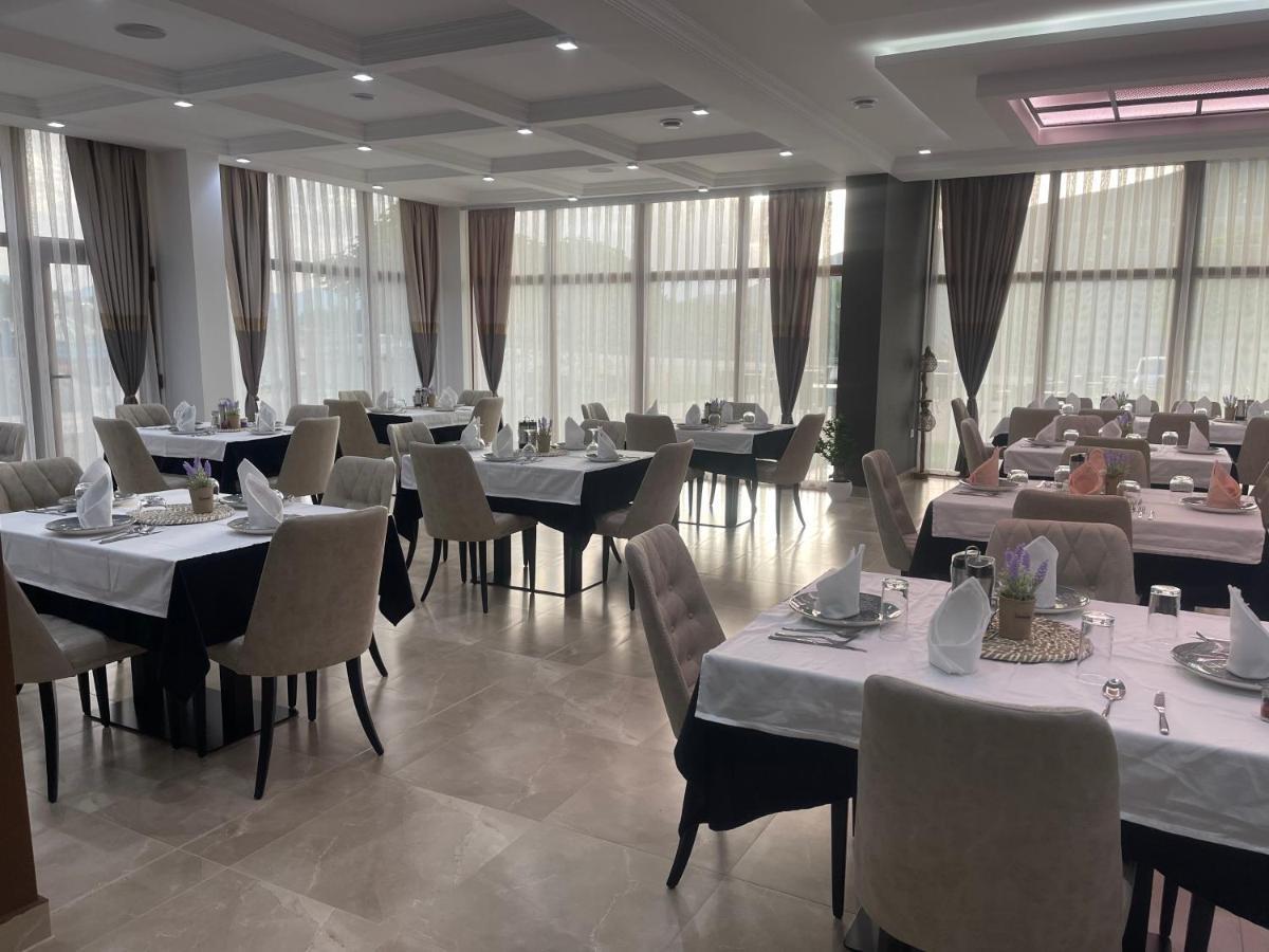 Hotel Dardania Kukes Eksteriør billede