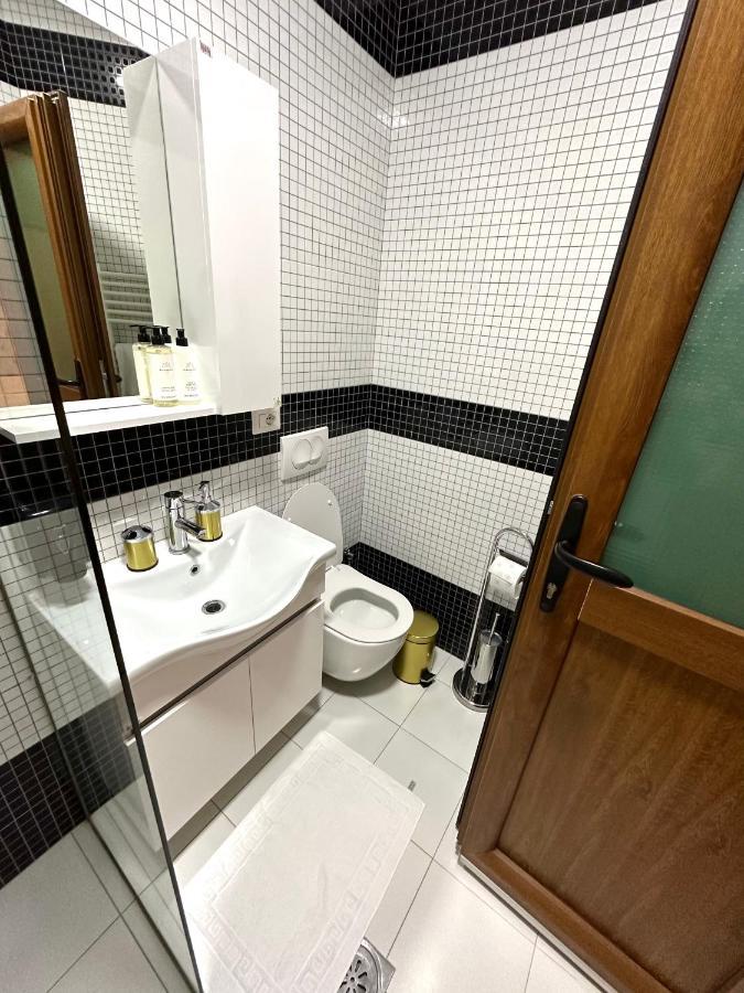 Hotel Dardania Kukes Eksteriør billede
